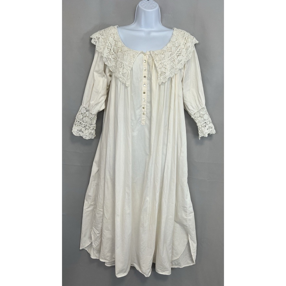 VTG Allison Rhea Cottage Core Antique Ivory Crochet Nightgown M Button Front Y2K